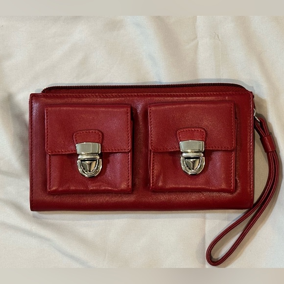 Wilsons Leather Red Zipper Close Wallet with Silver hardware - Picture 1 of 9